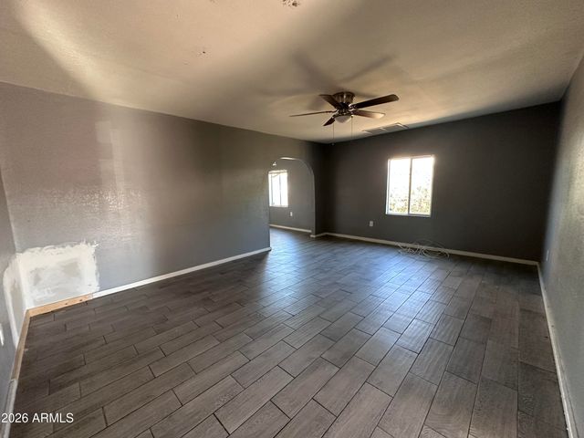 352 W ROOSEVELT Avenue, Coolidge, AZ 85128