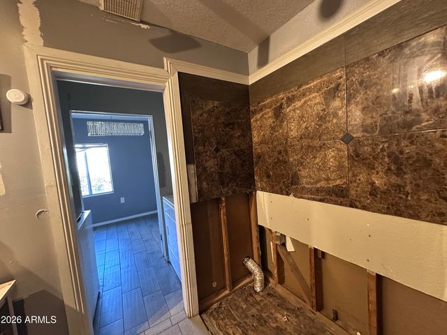 352 W ROOSEVELT Avenue, Coolidge, AZ 85128