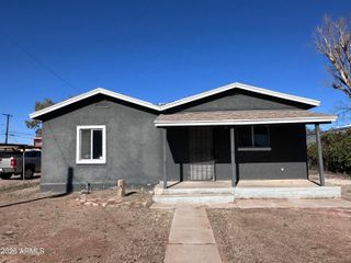 352 W ROOSEVELT Avenue, Coolidge, AZ 85128