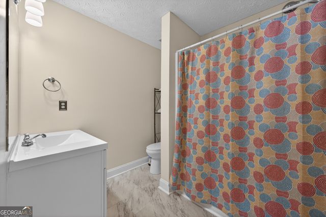 6250 Glen Port Circle, Flowery Branch, GA 30542