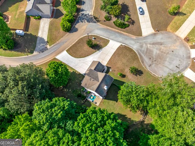 6250 Glen Port Circle, Flowery Branch, GA 30542