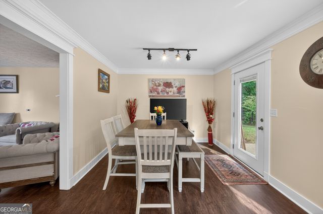6250 Glen Port Circle, Flowery Branch, GA 30542