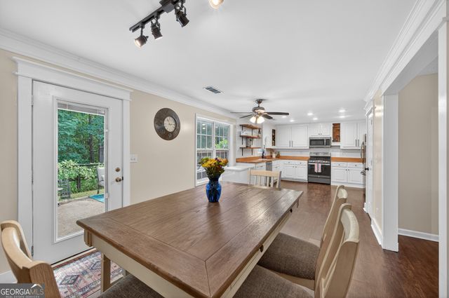 6250 Glen Port Circle, Flowery Branch, GA 30542