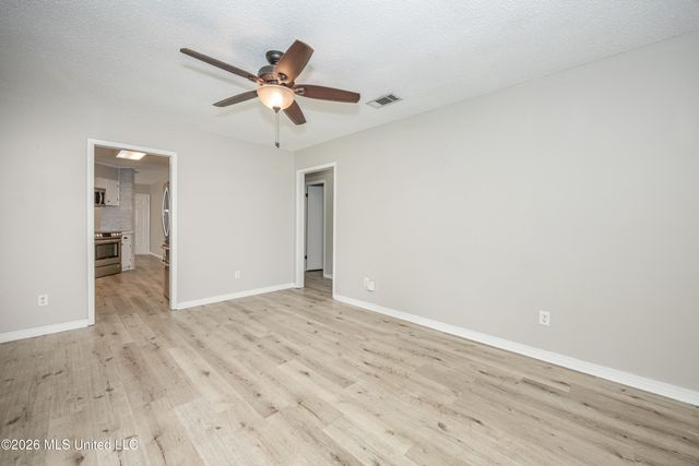 9205 Warbler Avenue, Ocean Springs, MS 39564