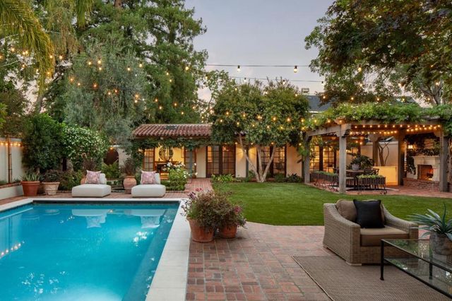 1125 Guinda Street, Palo Alto, CA 94301