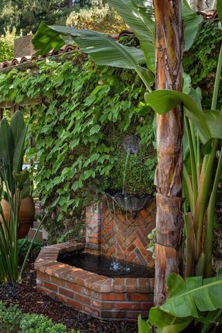 1125 Guinda Street, Palo Alto, CA 94301