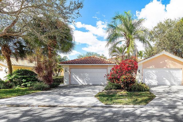 2841 Livingston Lane, West Palm Beach, FL 33411