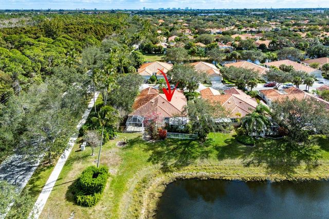 2841 Livingston Lane, West Palm Beach, FL 33411