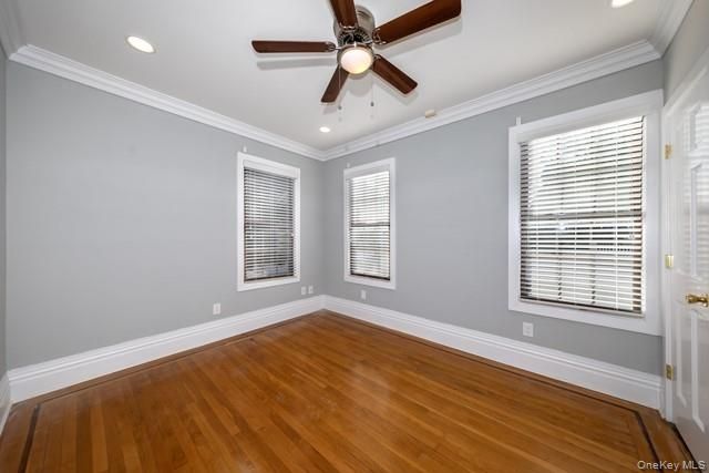 576 Scranton Avenue 576-4, Lynbrook, NY 11563