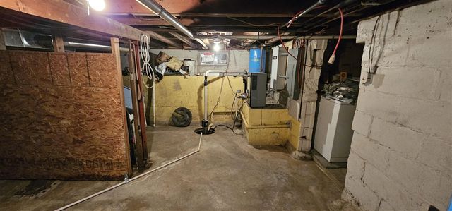 21986 County Road 681, Bangor, MI 49013