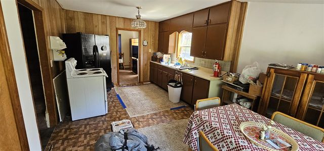 21986 County Road 681, Bangor, MI 49013