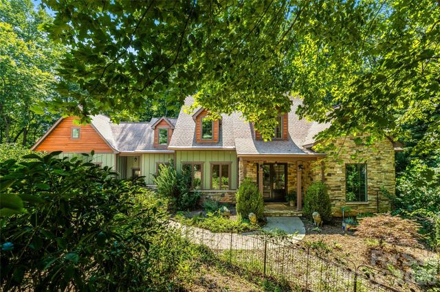 90 Ashley Woods Drive, Arden, NC 28704
