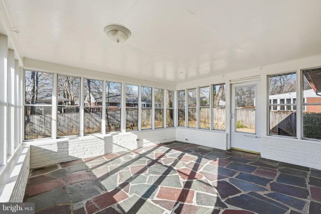 9708 DAMERON DR, Silver Spring, MD 20910