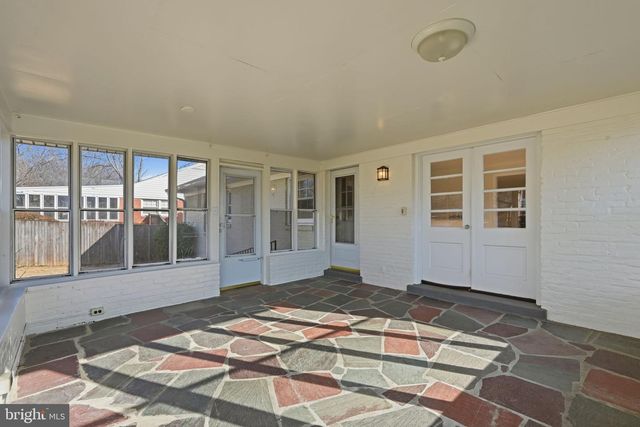 9708 DAMERON DR, Silver Spring, MD 20910