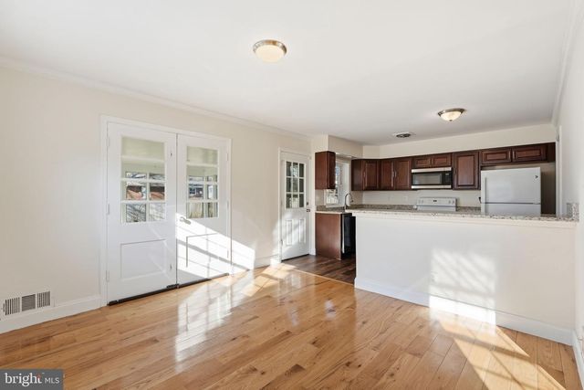 9708 DAMERON DR, Silver Spring, MD 20910