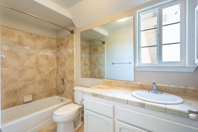 6333 Indian Springs Rd, Loomis, CA 95650