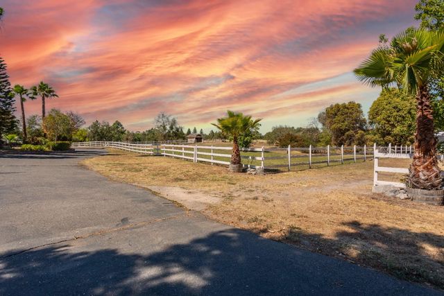6333 Indian Springs Rd, Loomis, CA 95650