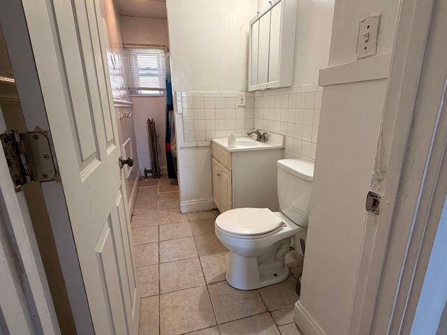 2 Shirley St 1, Worcester, MA 01610