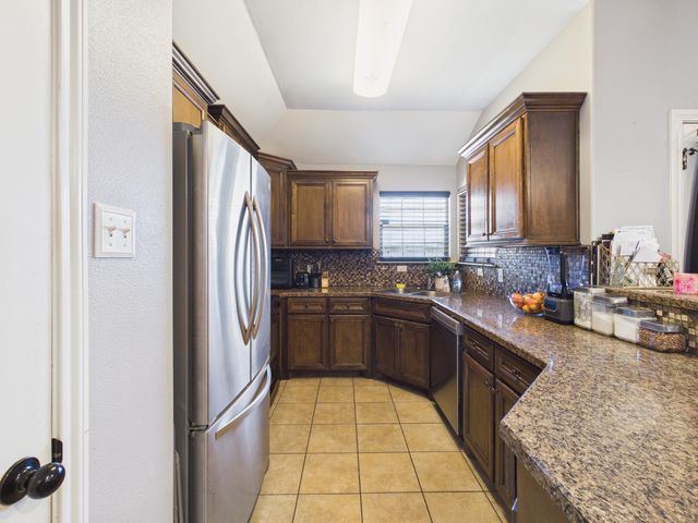 211 Dowden Road, Wolfforth, TX 79382