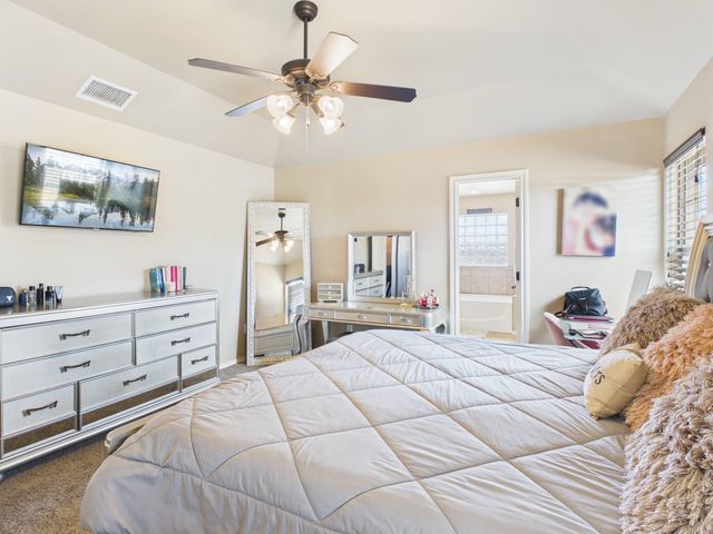 211 Dowden Road, Wolfforth, TX 79382