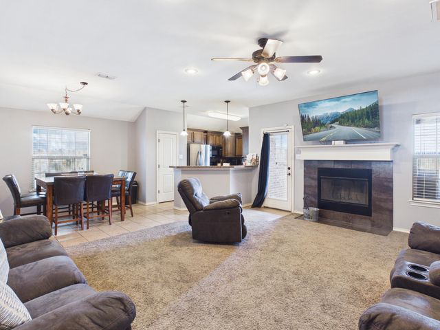 211 Dowden Road, Wolfforth, TX 79382