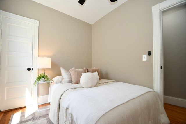 18 Lyon St 2, Boston, MA 02122