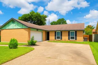 9735 Stonemont Road, La Porte, TX 77571