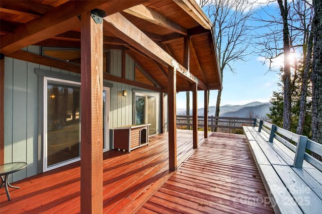 3107 Mckenzie Way N, Old Fort, NC 28762