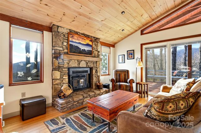 3107 Mckenzie Way N, Old Fort, NC 28762