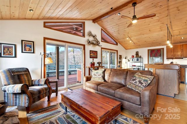 3107 Mckenzie Way N, Old Fort, NC 28762