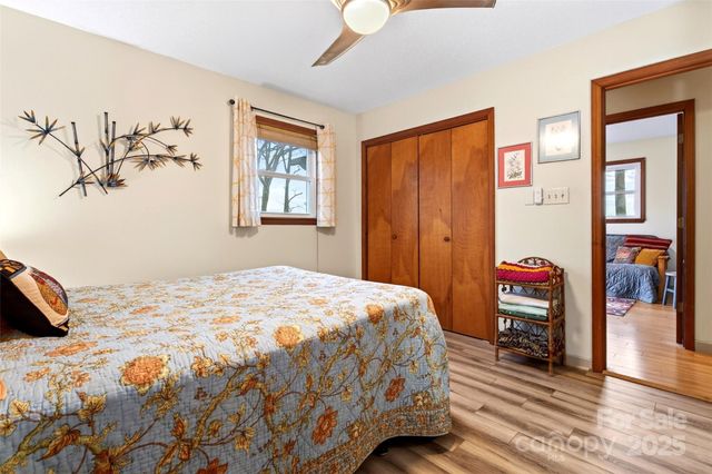 3107 Mckenzie Way N, Old Fort, NC 28762