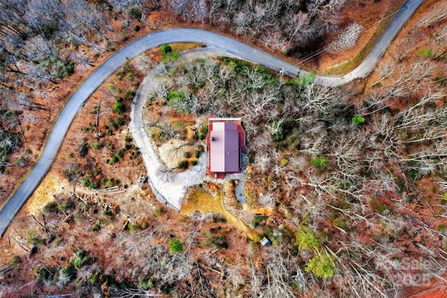 3107 Mckenzie Way N, Old Fort, NC 28762