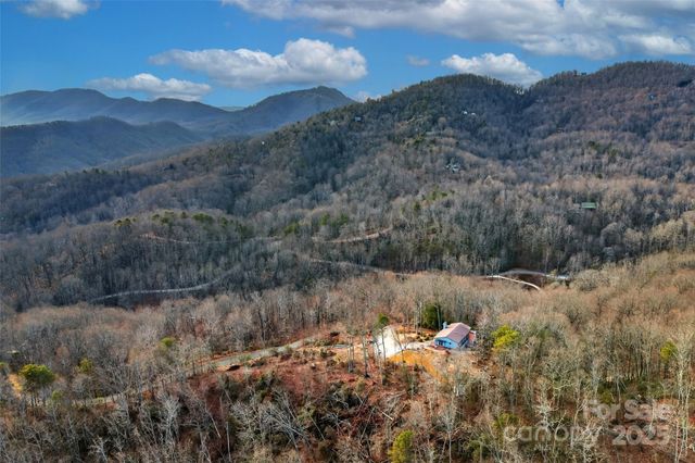 3107 Mckenzie Way N, Old Fort, NC 28762