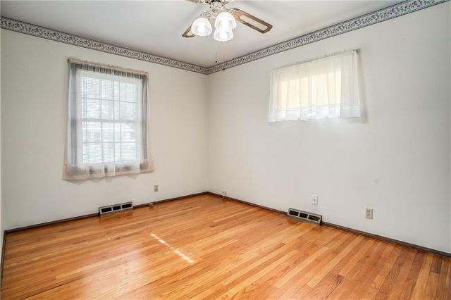 8101 E 90 Terrace, Kansas City, MO 64138