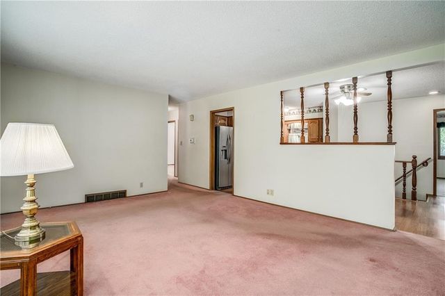 8101 E 90 Terrace, Kansas City, MO 64138