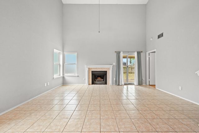 4009 Alexandria DR, Austin, TX 78749
