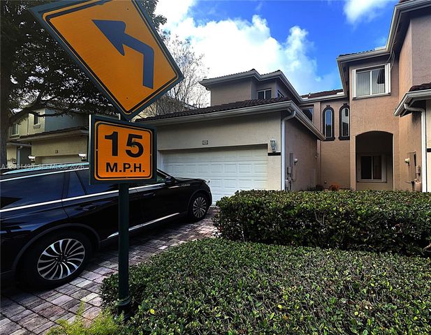 2363 SE 19th St, Homestead, FL 33035