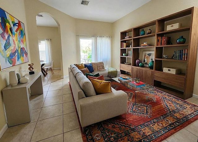 2363 SE 19th St, Homestead, FL 33035