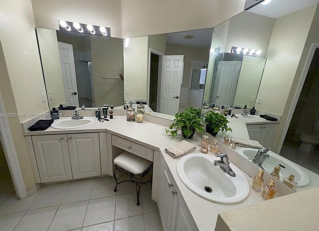 2363 SE 19th St, Homestead, FL 33035