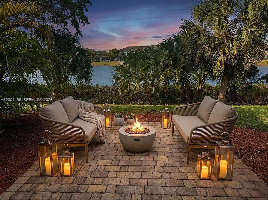 2363 SE 19th St, Homestead, FL 33035