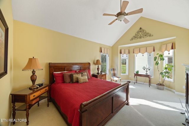 135 Austin Lane, Deer Lodge, TN 37726