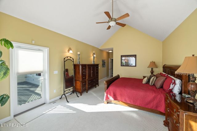 135 Austin Lane, Deer Lodge, TN 37726