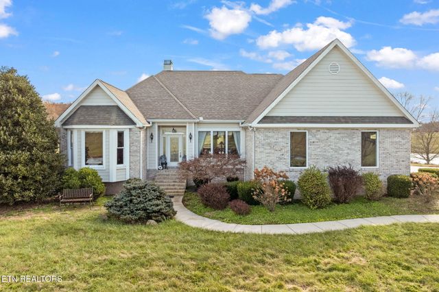 135 Austin Lane, Deer Lodge, TN 37726