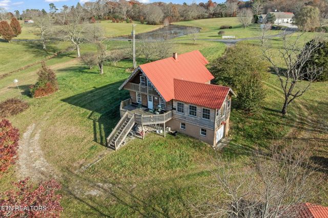 135 Austin Lane, Deer Lodge, TN 37726