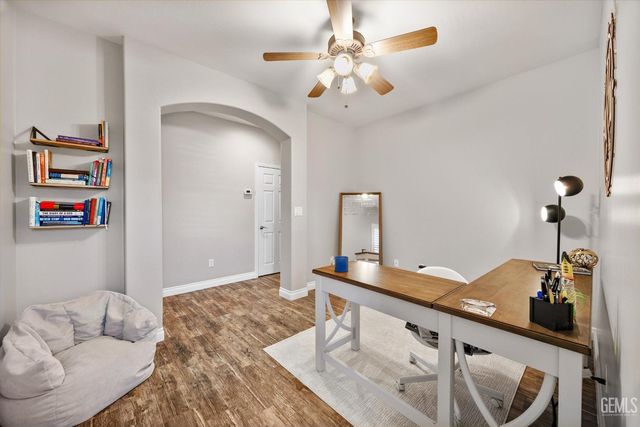 12701 Sable Point Drive, Bakersfield, CA 93312