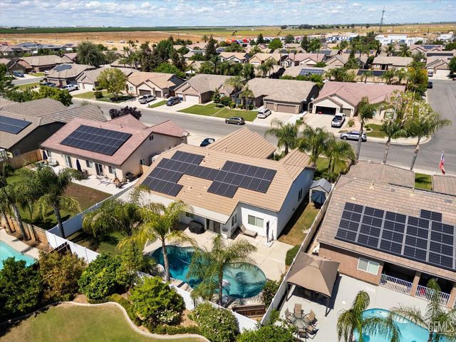 12701 Sable Point Drive, Bakersfield, CA 93312