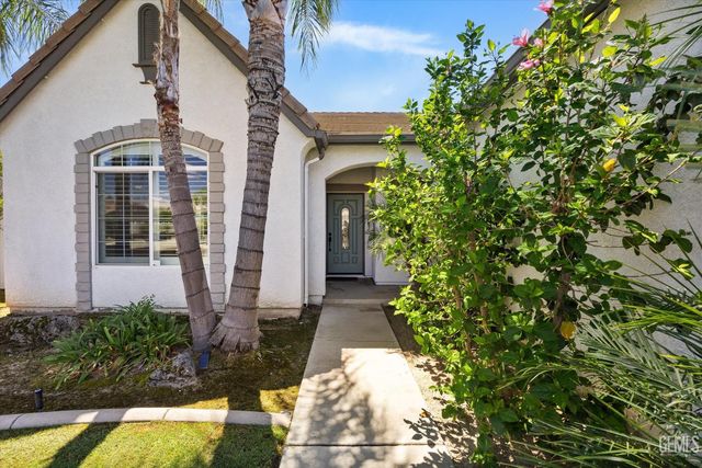 12701 Sable Point Drive, Bakersfield, CA 93312