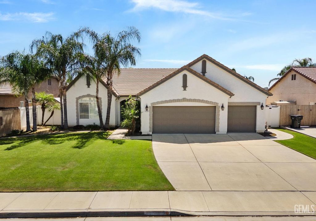 12701 Sable Point Drive, Bakersfield, CA 93312