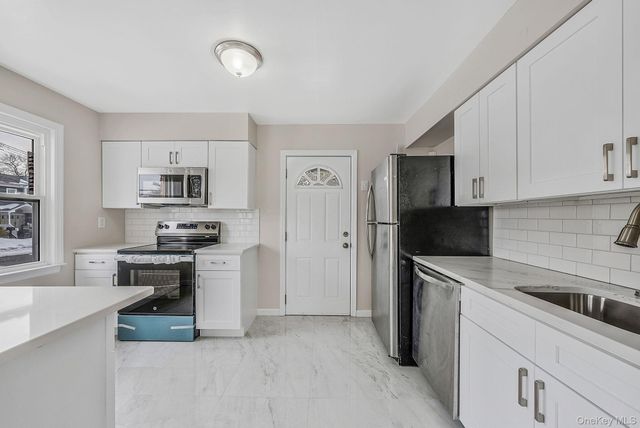 526 Albert Street, East Meadow, NY 11554