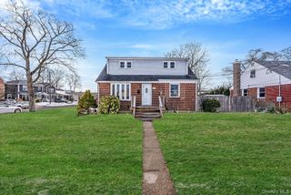 526 Albert Street, East Meadow, NY 11554